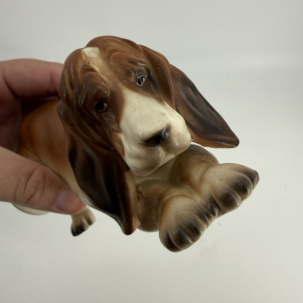 Vintage Norcrest‎ Basset Hound Porcelain Figurine Japanese Super Cute EUC 7"